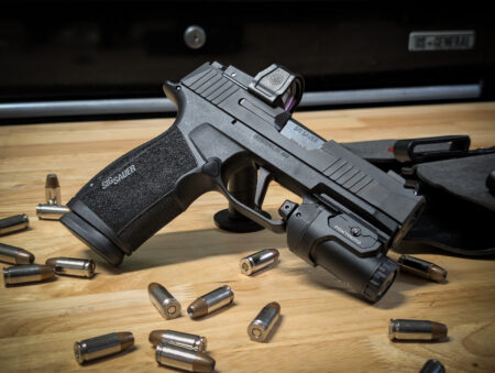 SIG Sauer P365 XMACRO Comp 9mm pistol with Safariland IncogX IWB holster for concealed carry. img Duncan Johnson